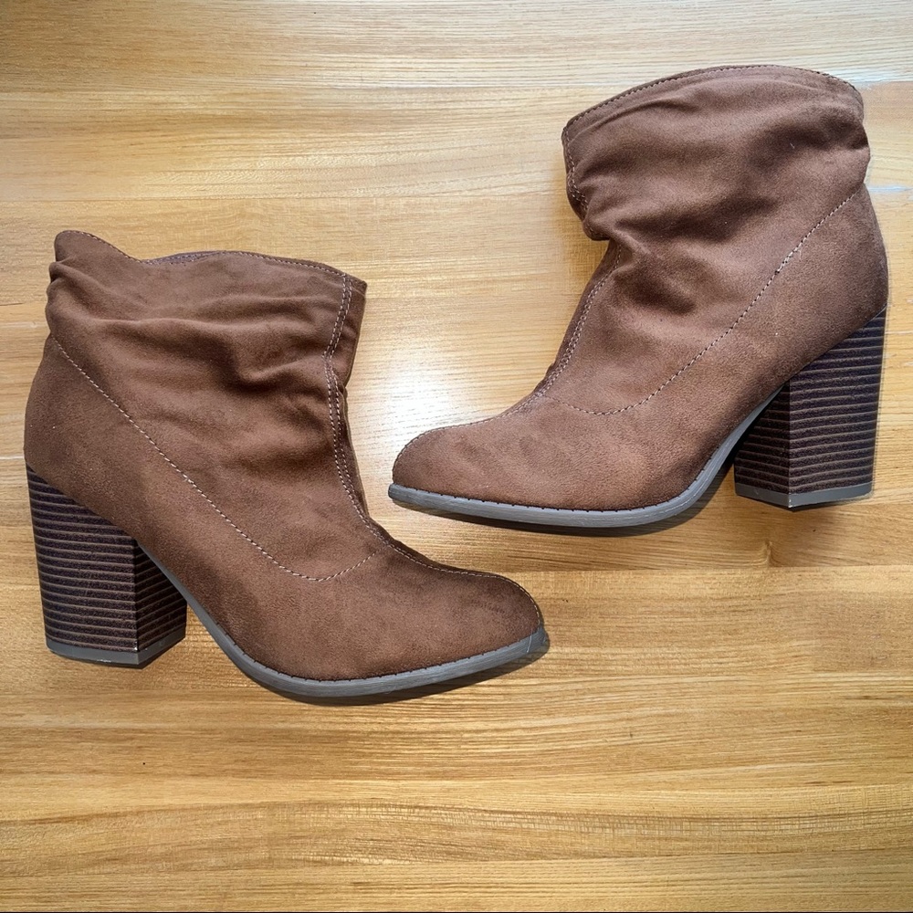 Indigo Rd. Brown Suede Ankle Booties “Obie” heeled boots women’s 7.5 like new - Picture 4 of 14
